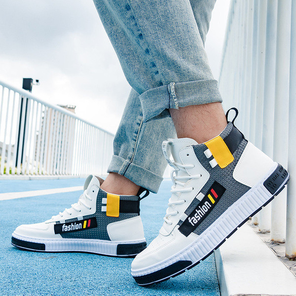 Uus mudel kõrged tossud meestele ökonahast ja kirjadega