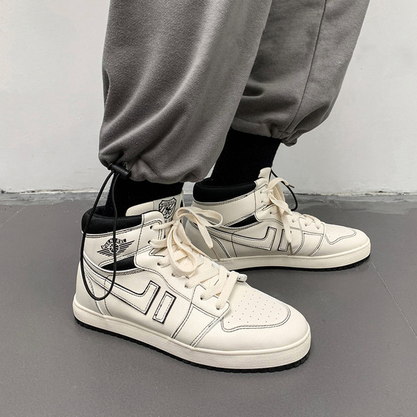 Ανδρικά αθλητικά παπούτσια και κορδόνια από οικολογικό δέρμα