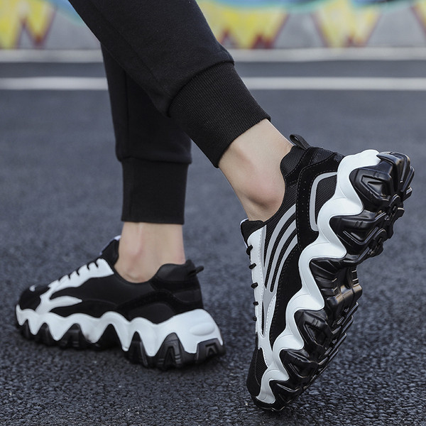 UUS mudel mustri ja paeltega meeste vabaaja tossud - kaks mudelit