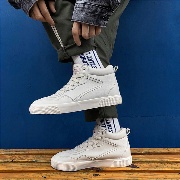 Tavaline ökonahast meeste tossude mudel