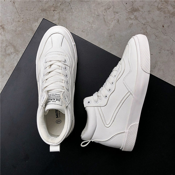 Tavaline ökonahast meeste tossude mudel