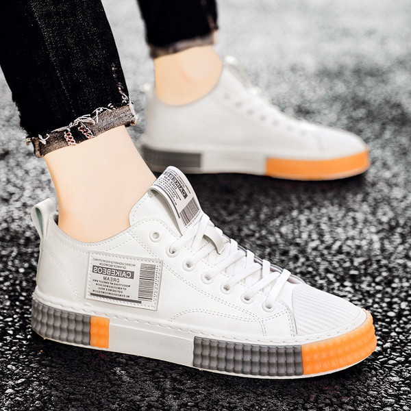 Mustrilise tallaga meeste nahast tossud