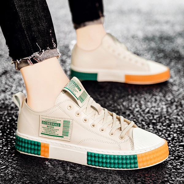 Mustrilise tallaga meeste nahast tossud