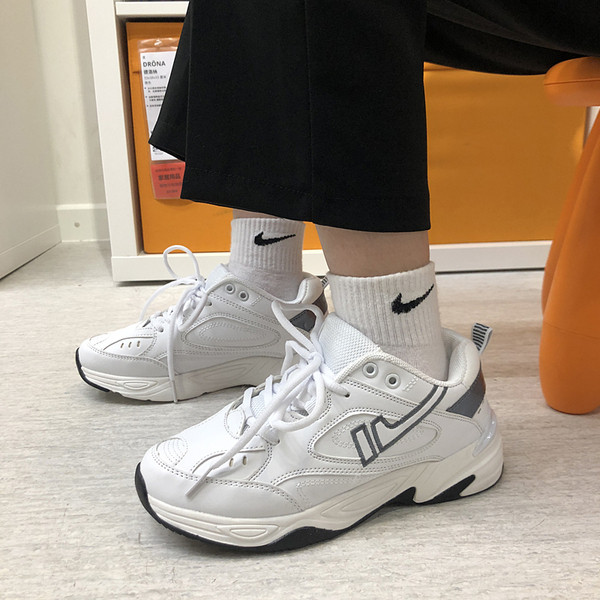 Kareda talla ja paeltega meeste tossud