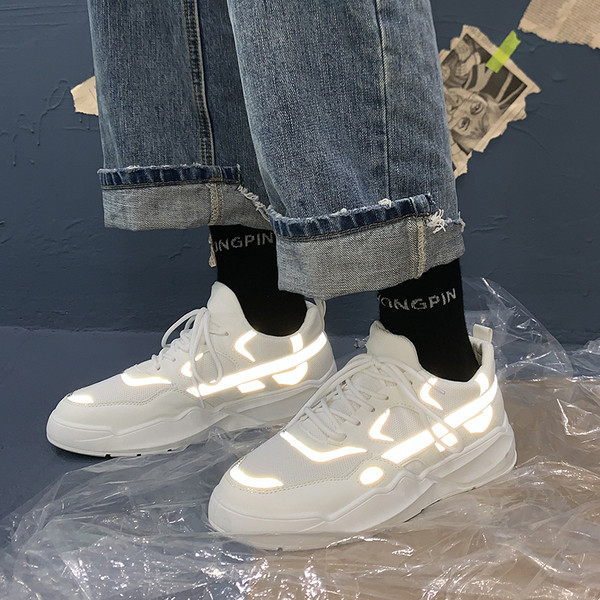 Meeste vabaaja tossud helkurelementidega