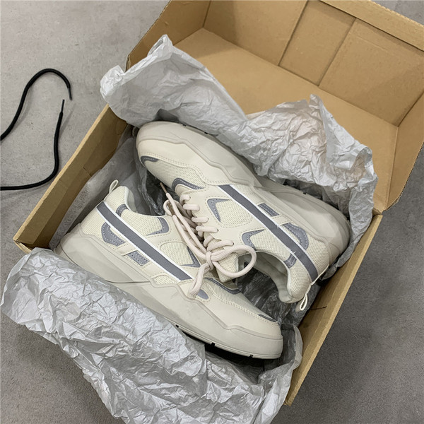 Meeste vabaaja tossud helkurelementidega