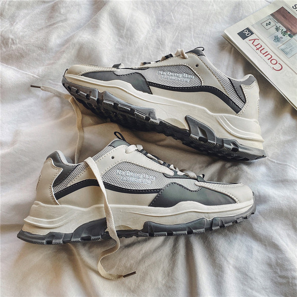 Ανδρικά αθλητικά παπούτσια με κορδόνια