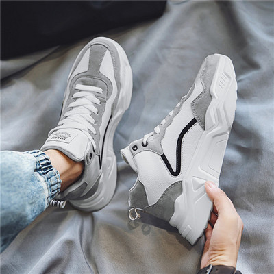 Aktuális férfi tornacipő eko bőrből, magas talppal