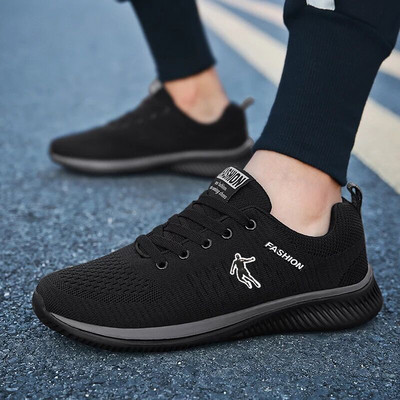 Meeste vabaaja tossud paelte ja võrguga