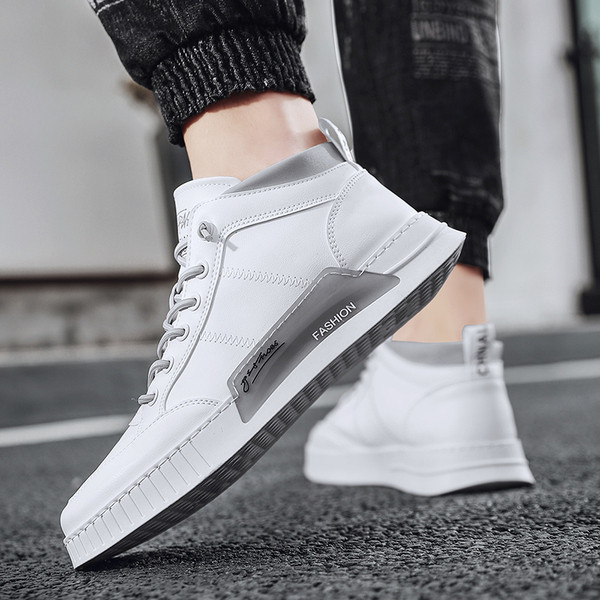 Paelte ja sirge tallaga sportlikud ja igapäevased meeste tossud