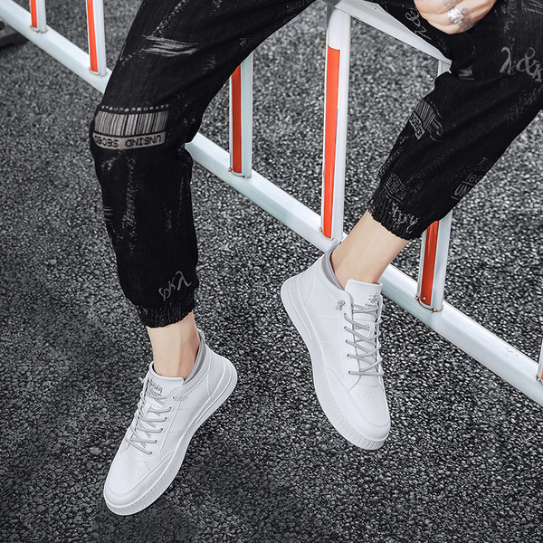 Paelte ja sirge tallaga sportlikud ja igapäevased meeste tossud