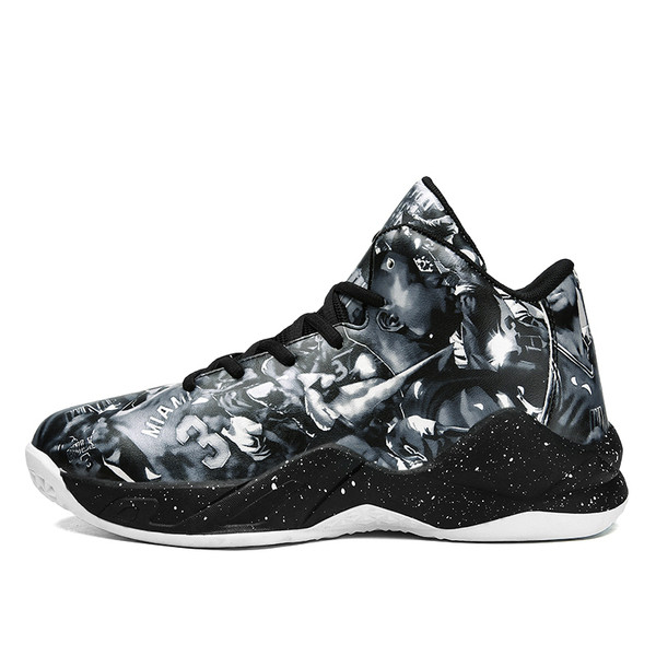 Magas talpú, színes mintás férfi tornacipő új modellje