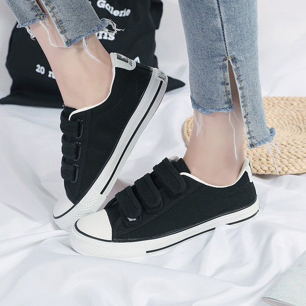 Meeste tekstiilist takjapaelaga tossud