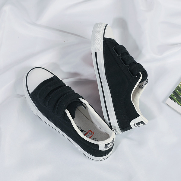 Meeste tekstiilist takjapaelaga tossud