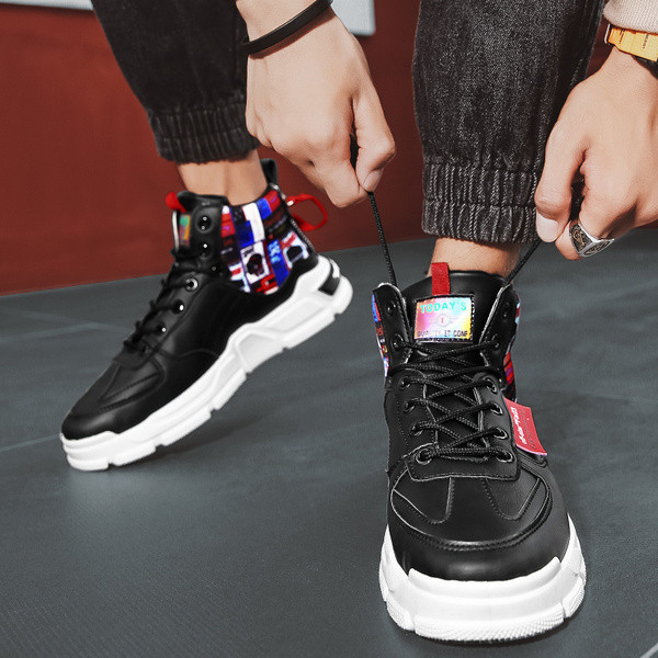 Praegused ökonahast kareda talla ja paeltega meeste tossud