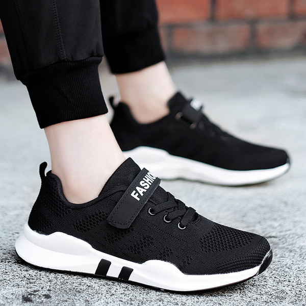 Igapäevased paelte ja takjapaelaga tekstiilist tossud