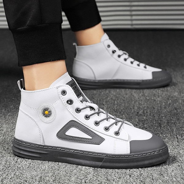 UUS lipsude ja tikanditega meeste kõrgete tossude mudel