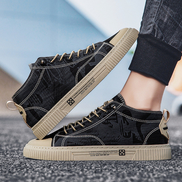 Ležerne muške tenisice s vezicama i uzorkom