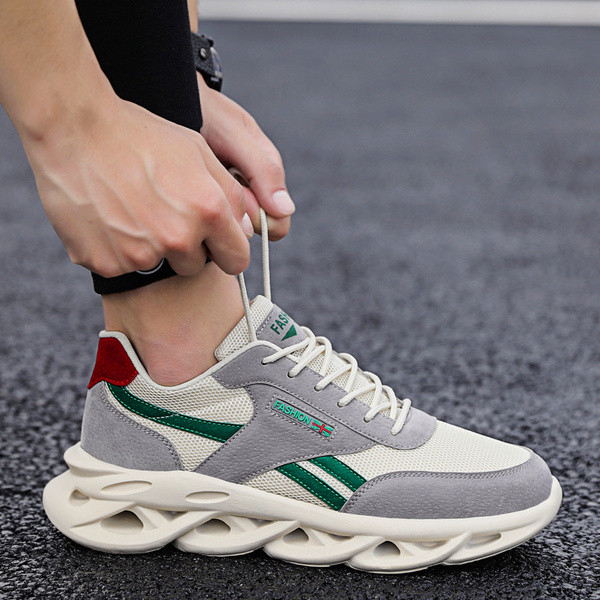 Tekstiilist ja ökoseemisnahast valmistatud meeste sporditossud