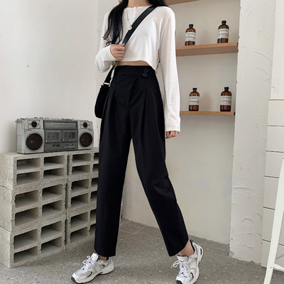 Naiste moodne pükste tavaline mudel