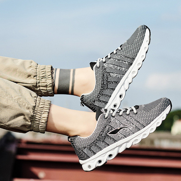 Férfi hétköznapi tornacipő textilből - két modell