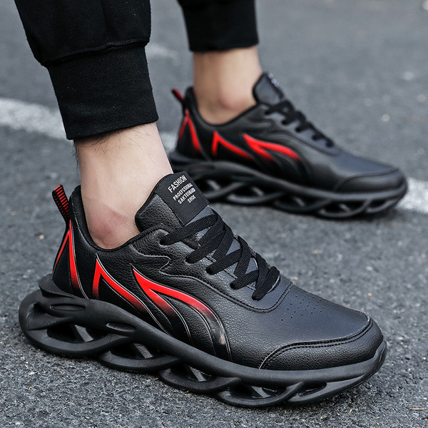 Moodsad kõrge tallaga nahast meeste tossud