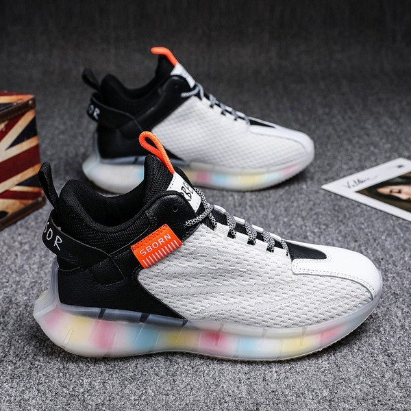 Värvilise talla ja paeltega meeste tekstiilist tossud