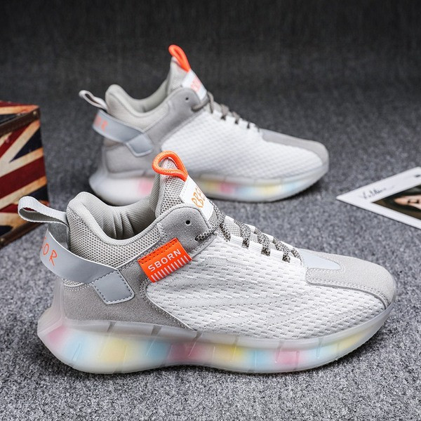 Värvilise talla ja paeltega meeste tekstiilist tossud