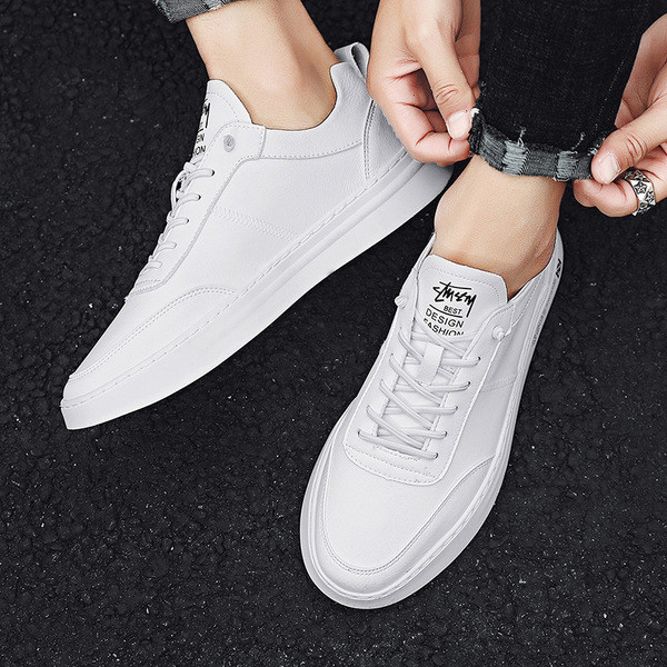 Novi model muških kožnih patika sa vezicama