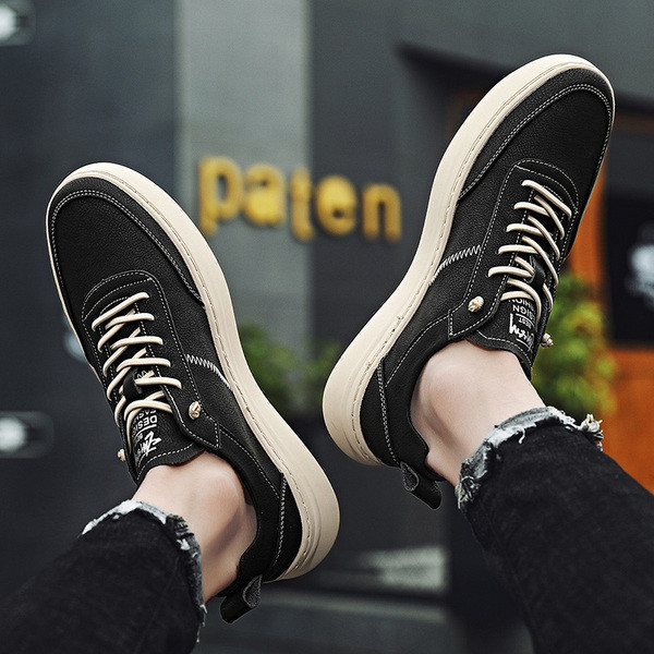 Novi model muških kožnih patika sa vezicama