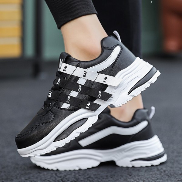 Öko bőrből készült modern férfi tornacipő, magas talppal