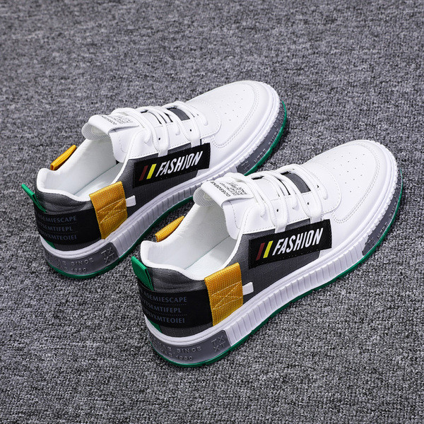 Alkalmi férfi tornacipő öko bőrből és textilből készült feliratokkal