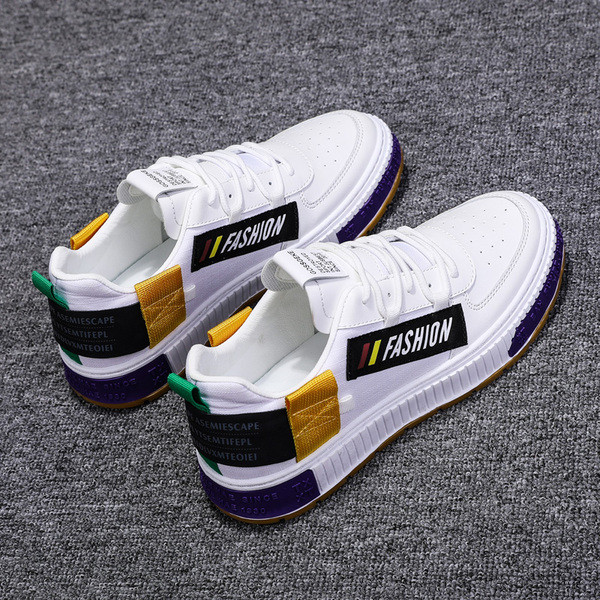 Alkalmi férfi tornacipő öko bőrből és textilből készült feliratokkal