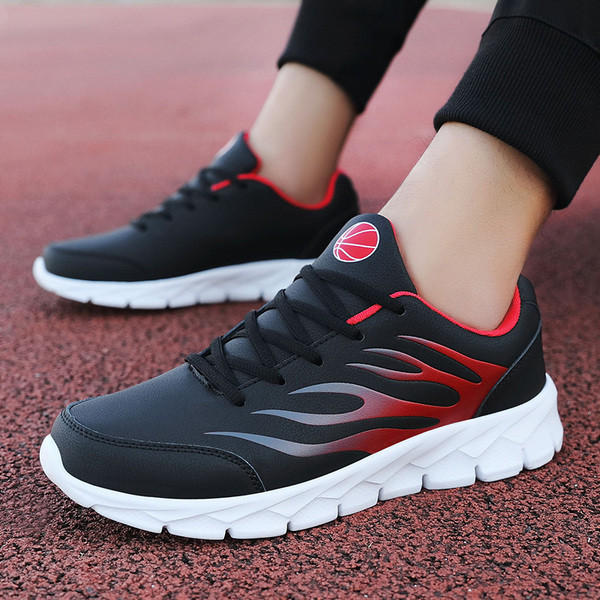 Meeste vabaaja tossud ökonahast lameda talla ja aplikatsiooniga