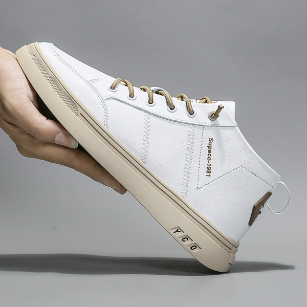 Visoki model muških tenisica od eko kože i pertli