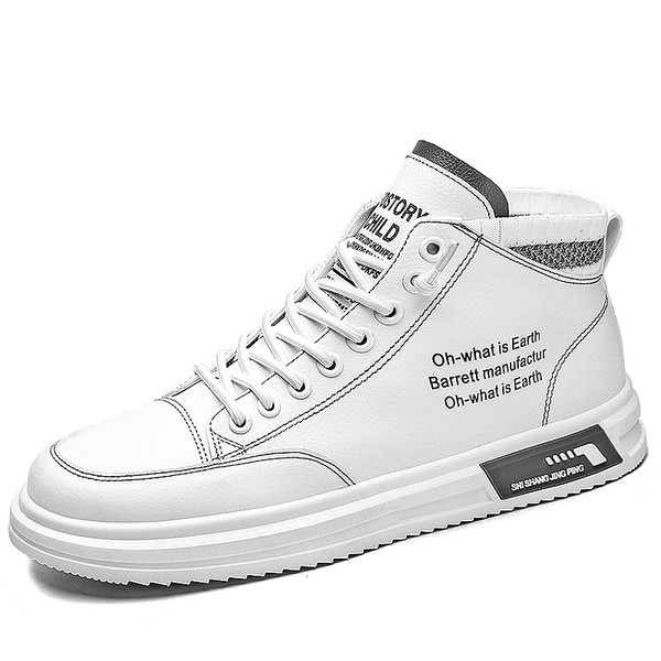 Vabaaja tossud kolmes värvitoonis kirjade ja lipsudega