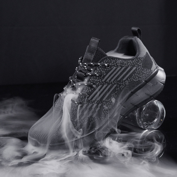 Alkalmi férfi tornacipő textilből, puha talppal