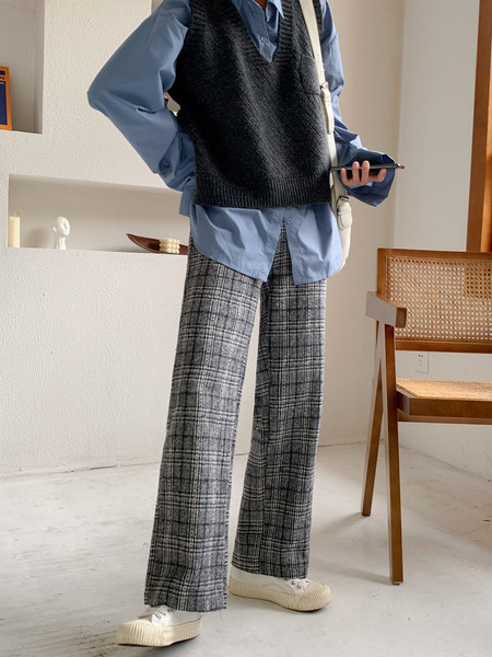 Naiste vabaaja ruuduline püksid sirge mudel