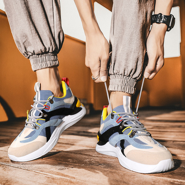 Värvilised meeste tossud öko-seemisnahast elemendiga