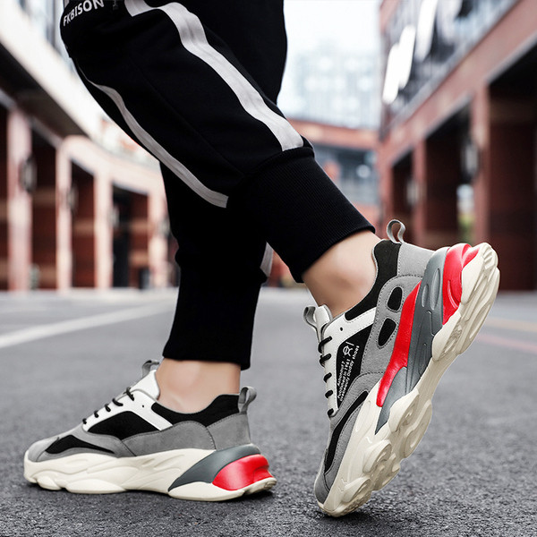 Moodsad meeste tossud öko seemisnahast elemendiga