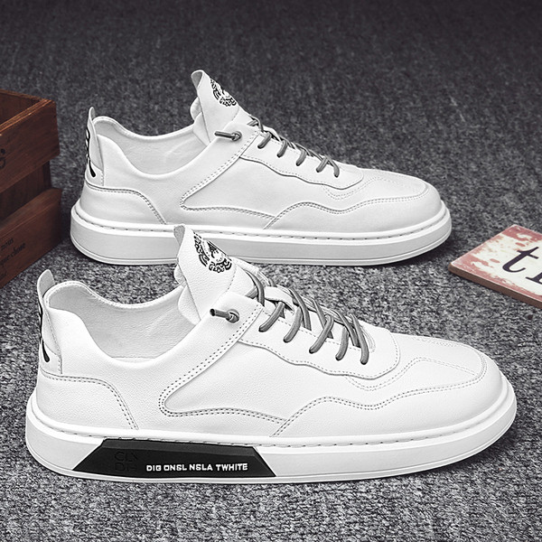 Férfi tornacipő ÚJ modell fűzővel és egyenes talppal, fehér színben