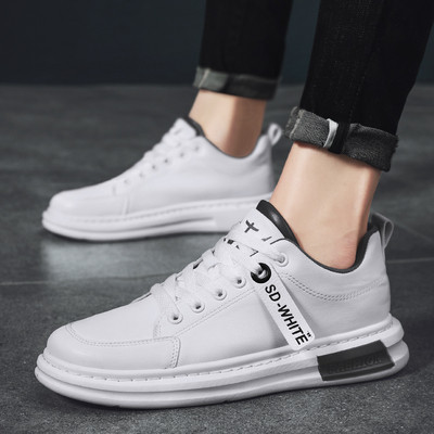 Έκο δερμάτινα ανδρικά αθλητικά παπούτσια με επιγραφές και κορδόνια