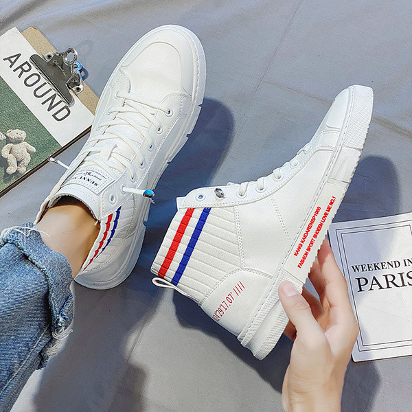 Νέο μοντέλο αθλητικά ανδρικά παπούτσια με κορδόνια από οικολογικό δέρμα και υφάσματα