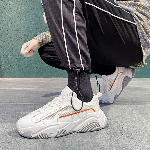 Öko-nahast ja tekstiilist valmistatud sügiseste vabaaja tossude uus mudel