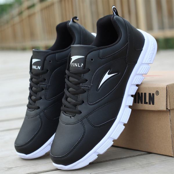 Eko bőrből készült alkalmi férfi tornacipő durva talppal