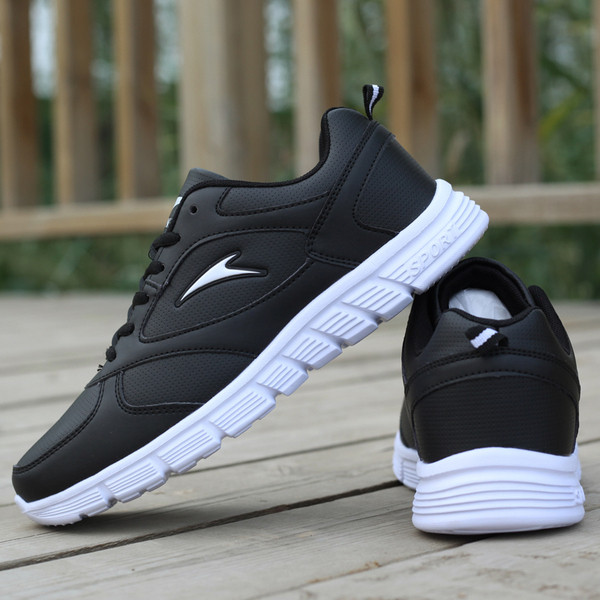 Eko bőrből készült alkalmi férfi tornacipő durva talppal