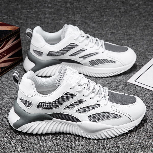 Modern férfi tornacipő színes csíkokkal