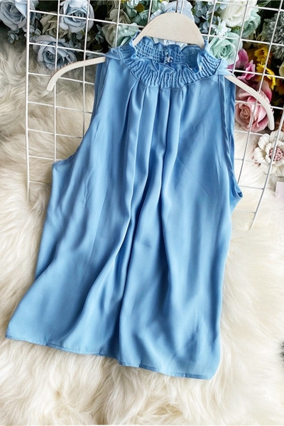 Naiste aktuaalne pikk, tavaline mudel