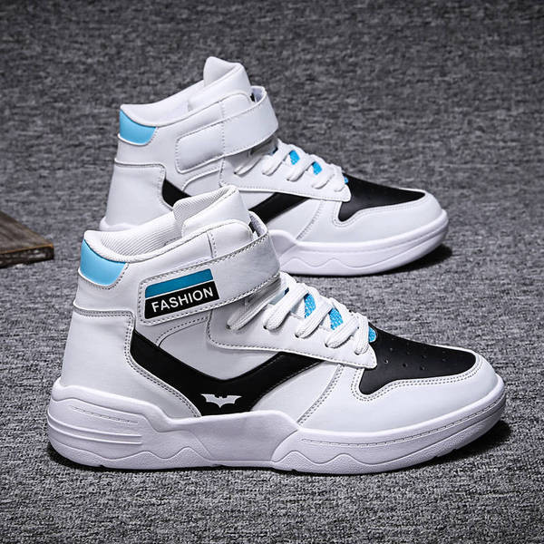 Novi model muških tenisica sa naljepnicom i vezicama u više boja