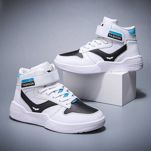 Novi model muških tenisica sa naljepnicom i vezicama u više boja